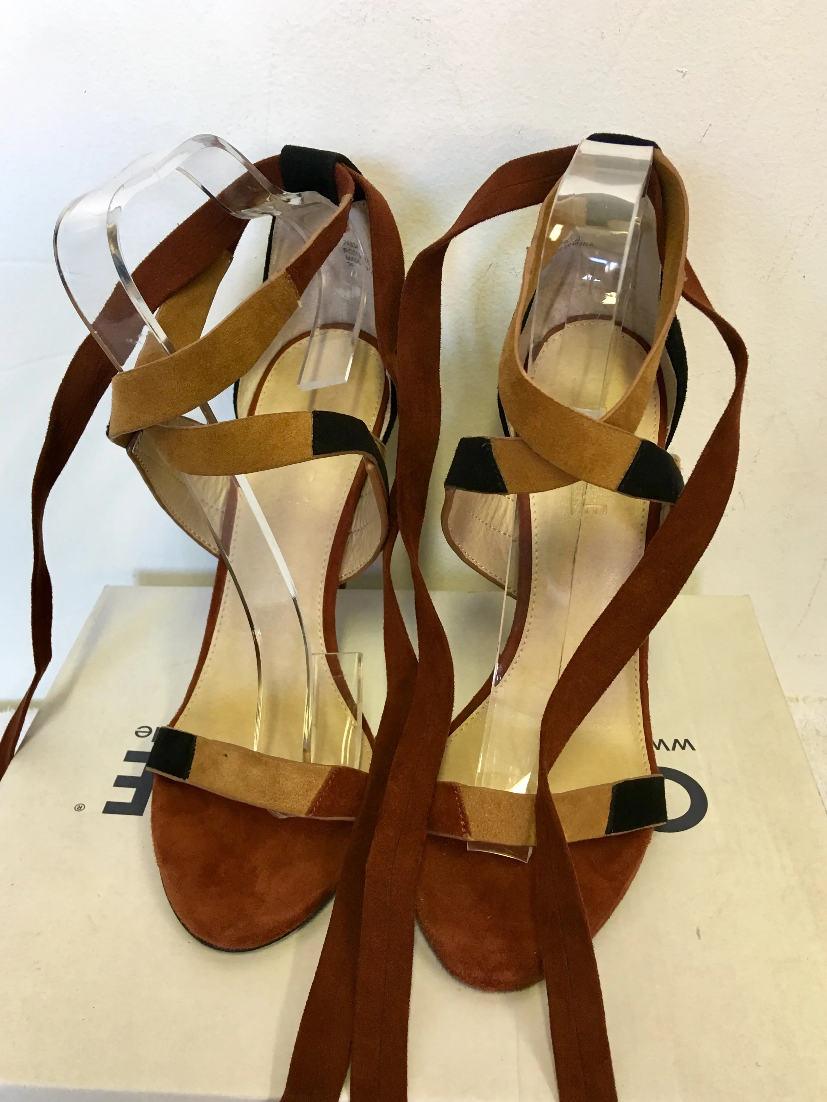 BRAND NEW OFFICE BROWN & BLACK SUEDE PATCHWORK ANKLE TIE HEEL SANDALS SIZE 5/38