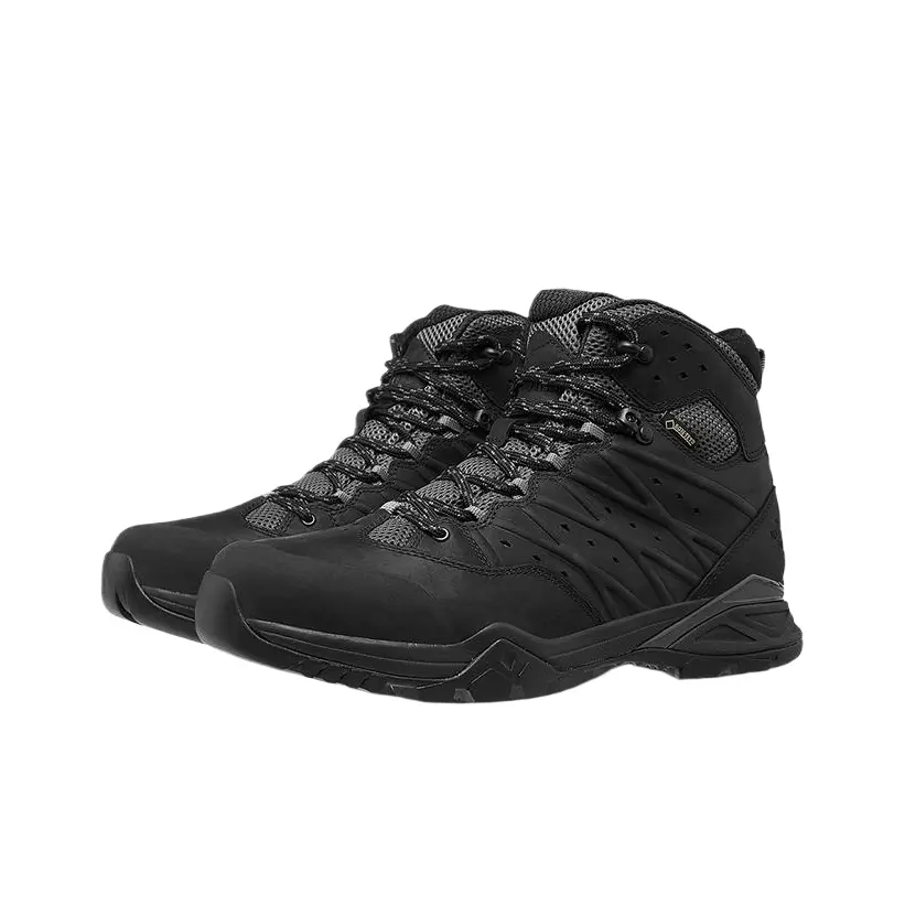 upper hiking boot equipped with Gore-Tex waterproof fabric