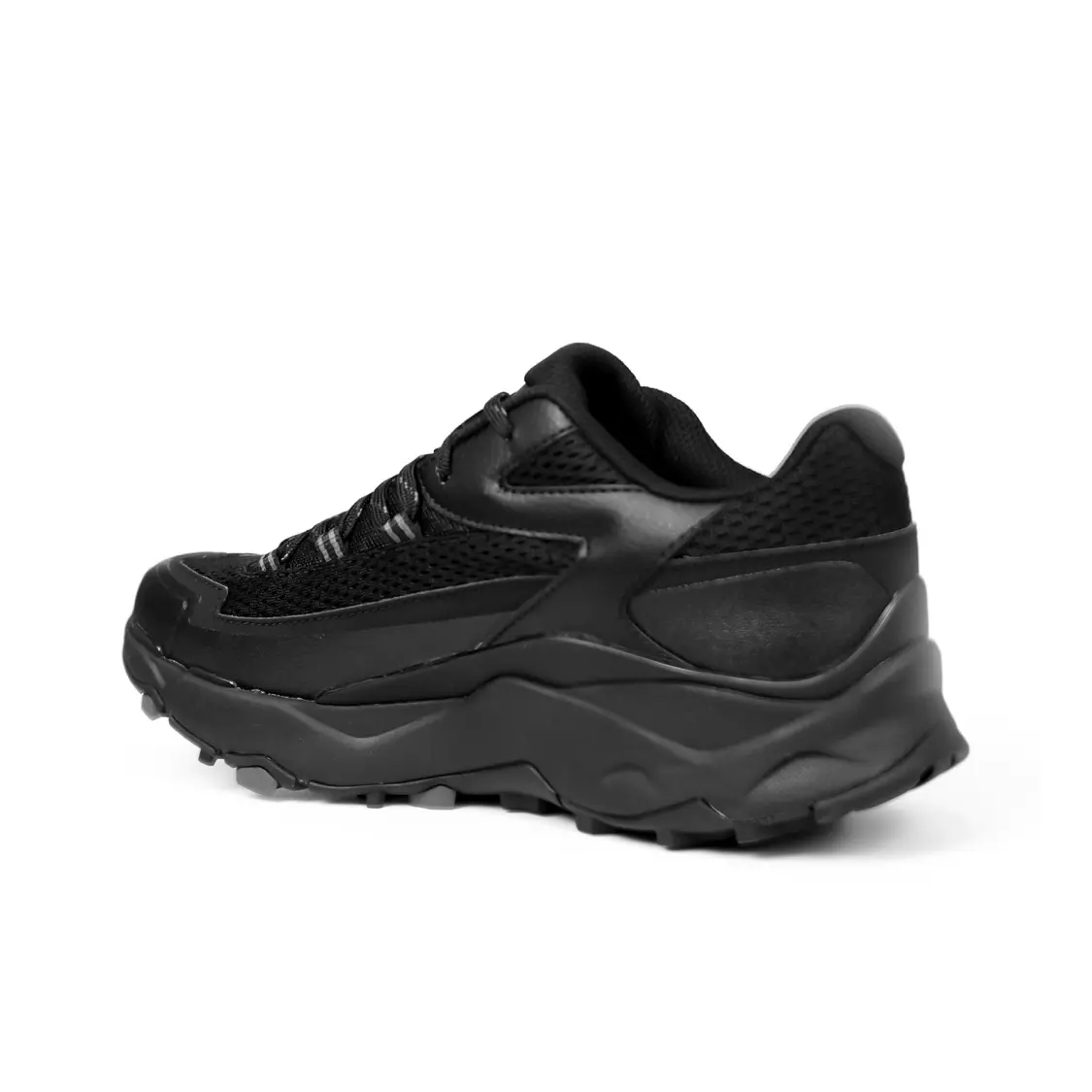 low-top outdoor hiking shoes