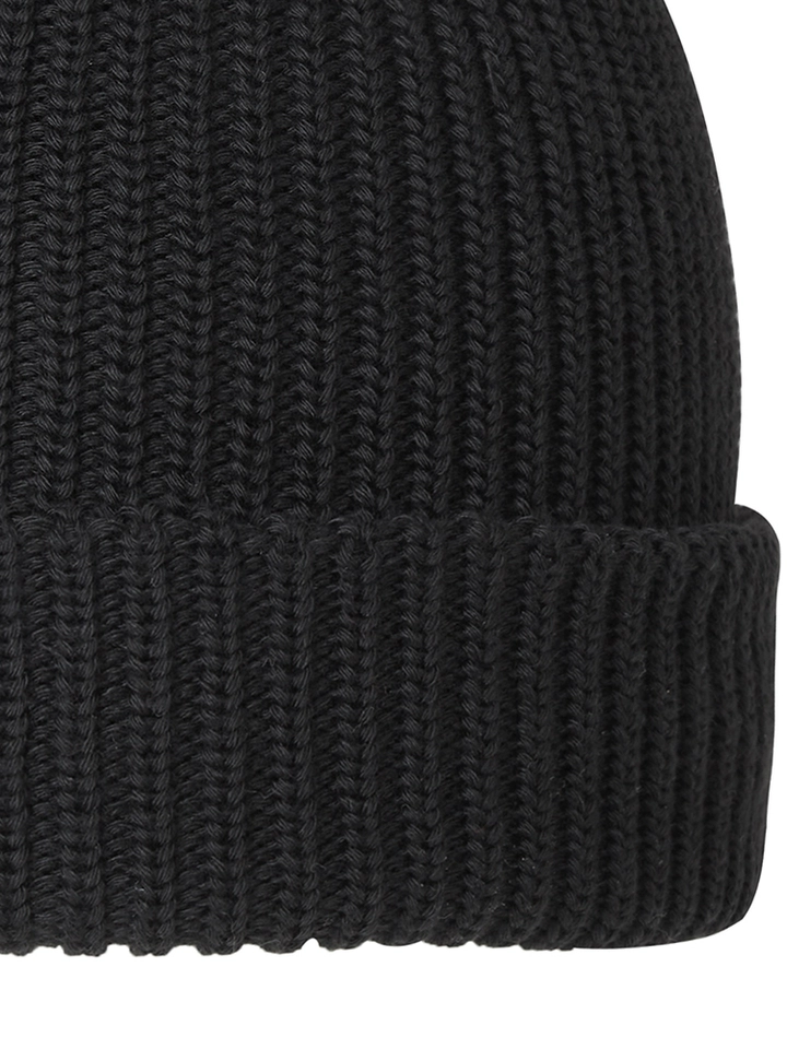 The North Face Hat. Premium outdoor gear crafted with durable materials and functional design, perfect for everyday wear and outdoor adventures.