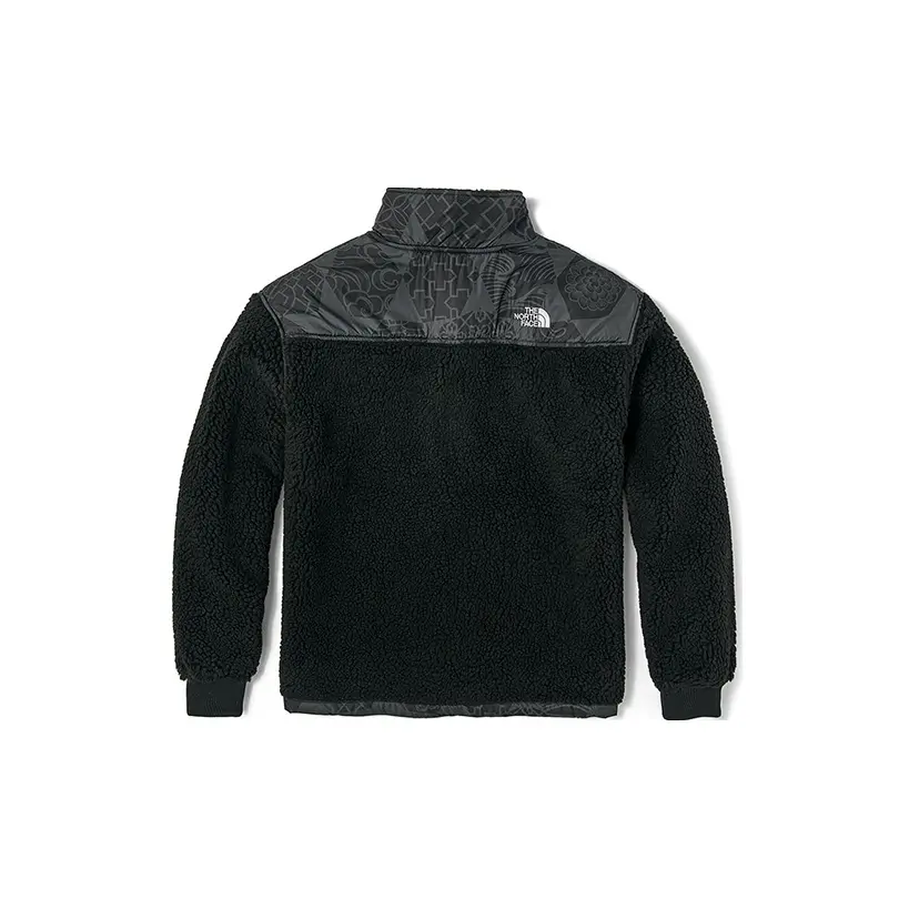 The North Face Men's Sportswear. Premium outdoor gear crafted with durable materials and functional design, perfect for everyday wear and outdoor adventures.
