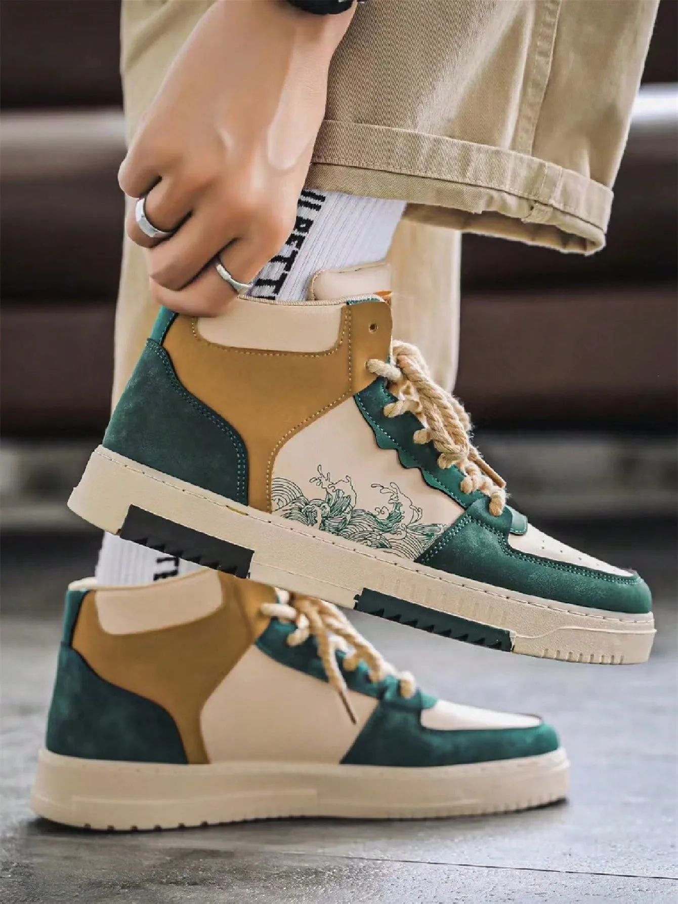 New Style Men's Leather Patchwork High-top Sneakers
