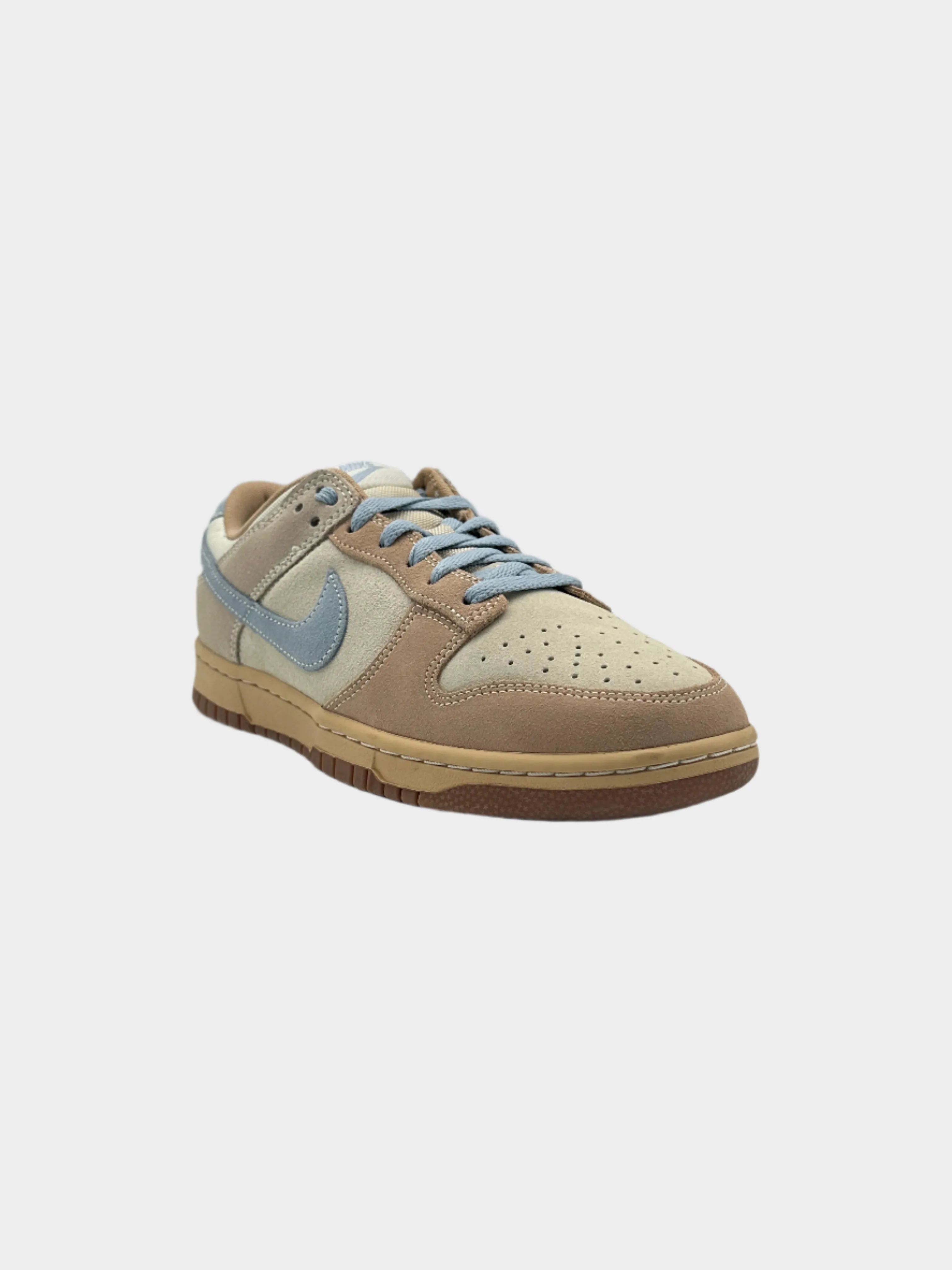 Nike Dunk Low Suede