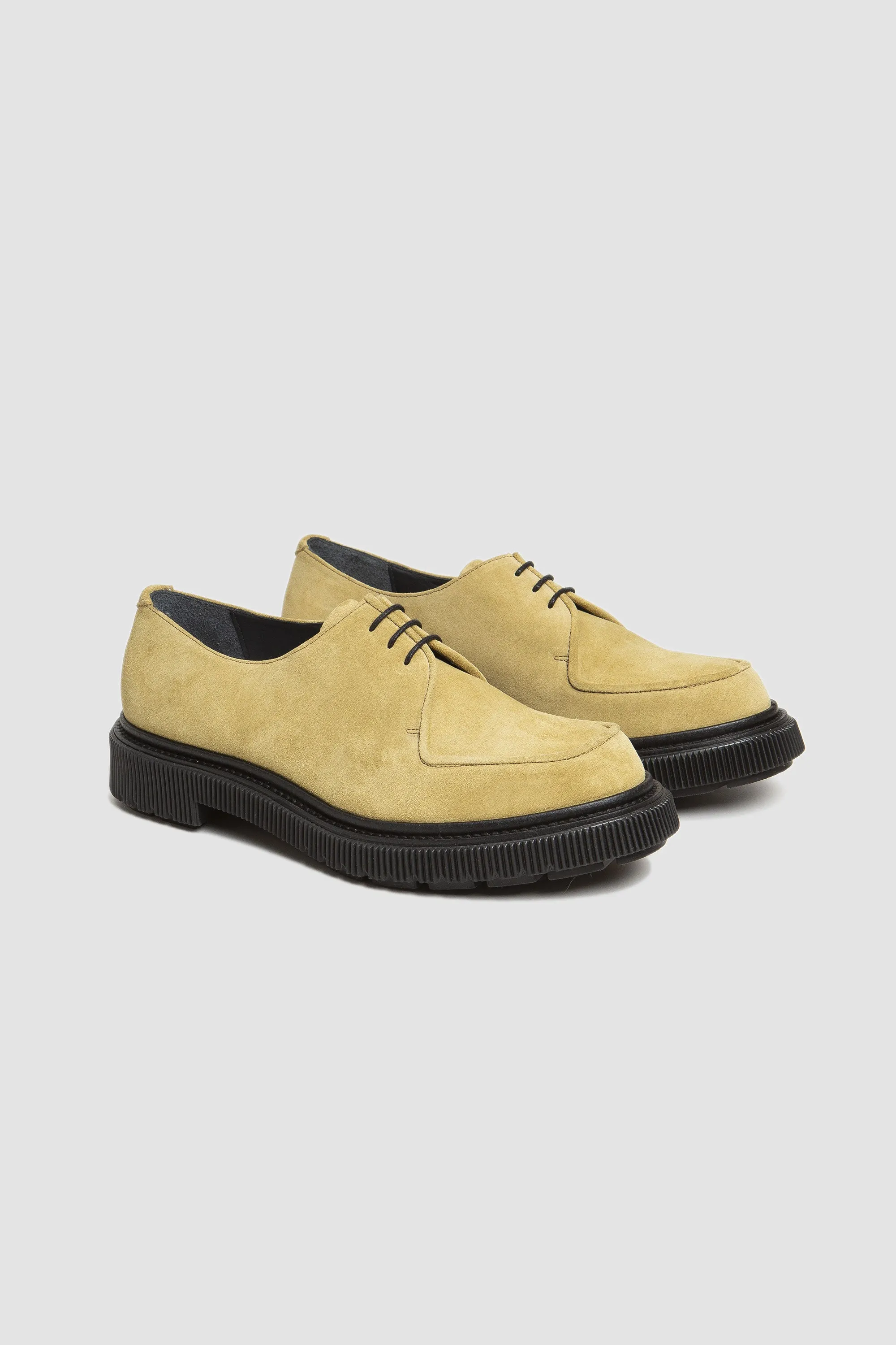 Type 124 Sand